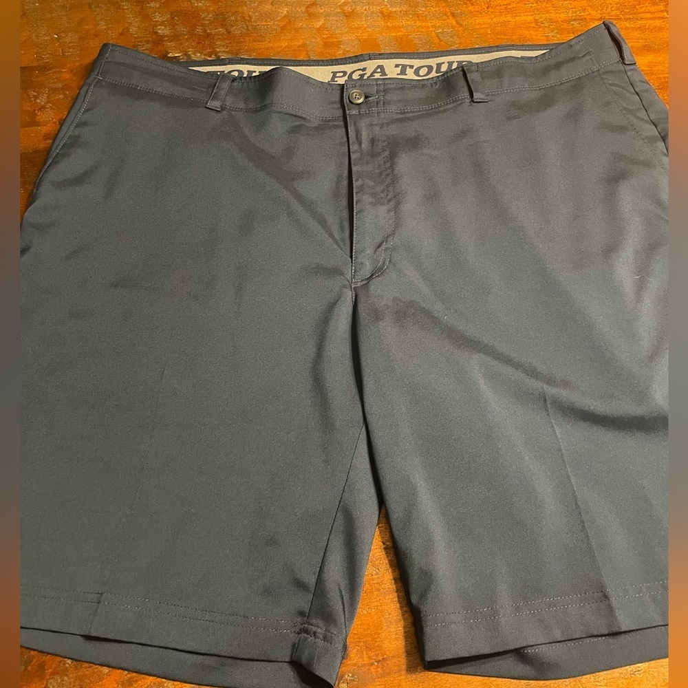 PGA Tour Golf Shorts Size 42